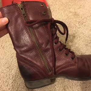 Size 7 Steve Madden combat boots!